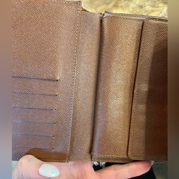 Authentic Louis Vuitton Trifold wallet - Picture 5 of 8